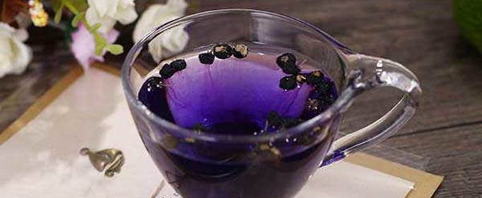 黑枸杞泡水是蓝色的好还是紫色的好，黑枸杞泡水后什么颜色 真假